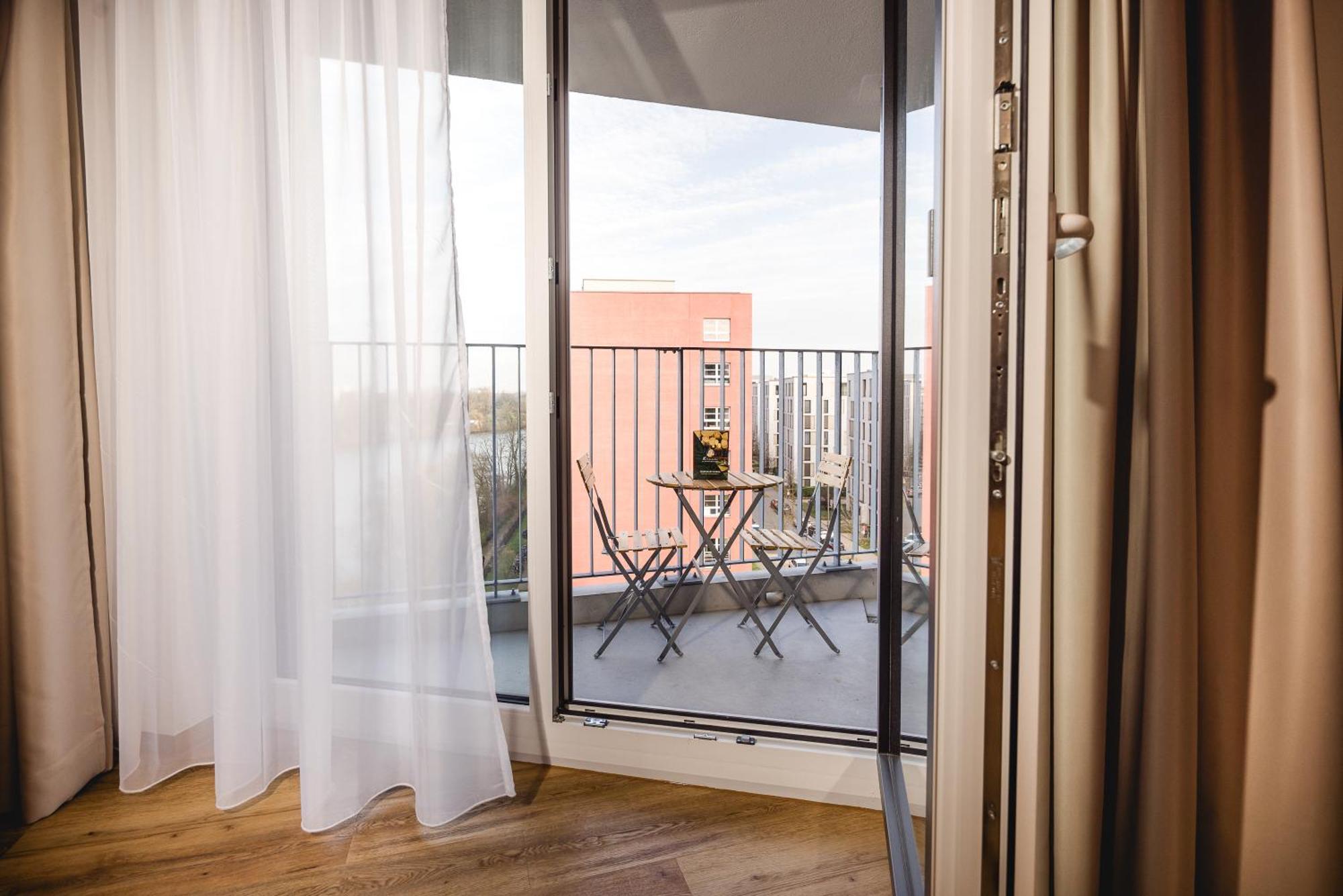 Rioca Hafeninsel Posto 8 Aparthotel Offenbach am Main Exterior photo